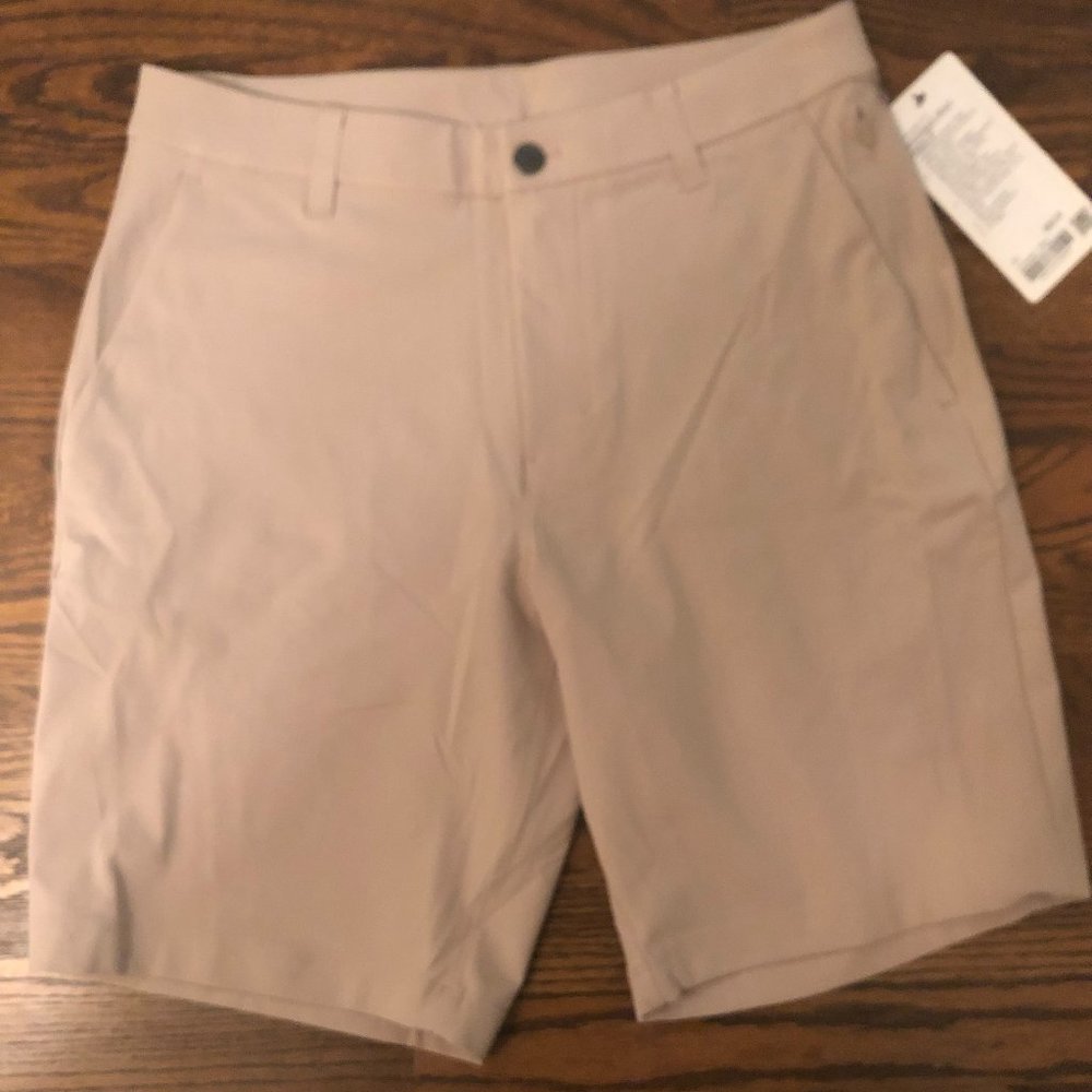 Men's Lululemon Commission Short Classic 9" - Khaki